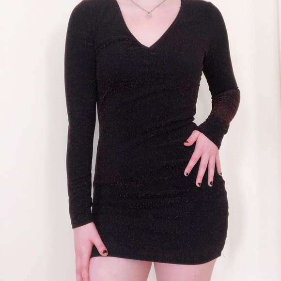 Forever 21 Black Red Sparkle Long-Sleeve V-Neck Bodycon Dress - Picture 3 of 6